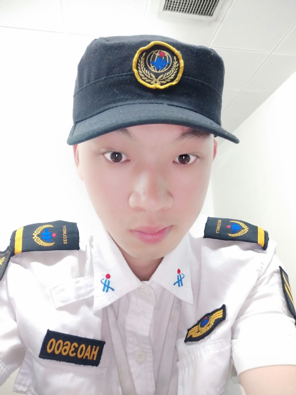 龙龙的第一张照片--九江相亲服务中心
