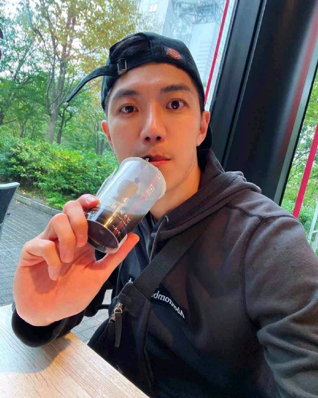 苏天奇的第一张照片--九江相亲服务中心