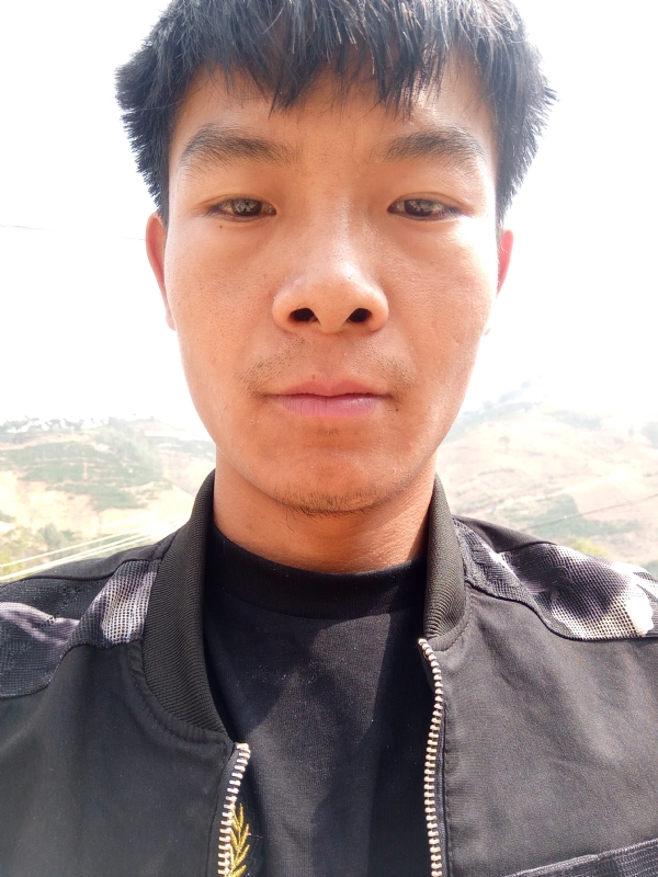 唐伟的第一张照片--九江相亲服务中心