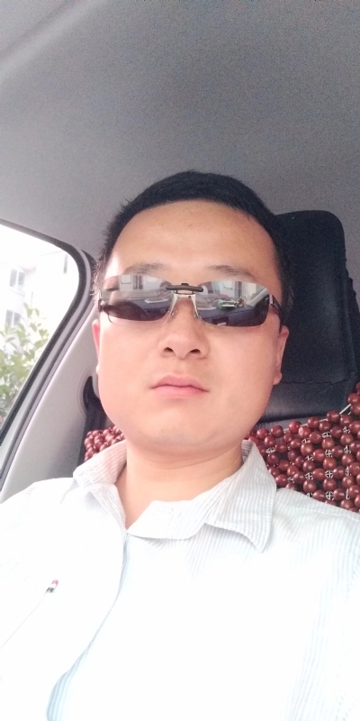 痛苦的单身狗的第二张照片--九江相亲服务中心