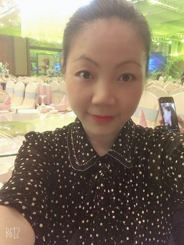泡沫的第一张照片--九江相亲服务中心