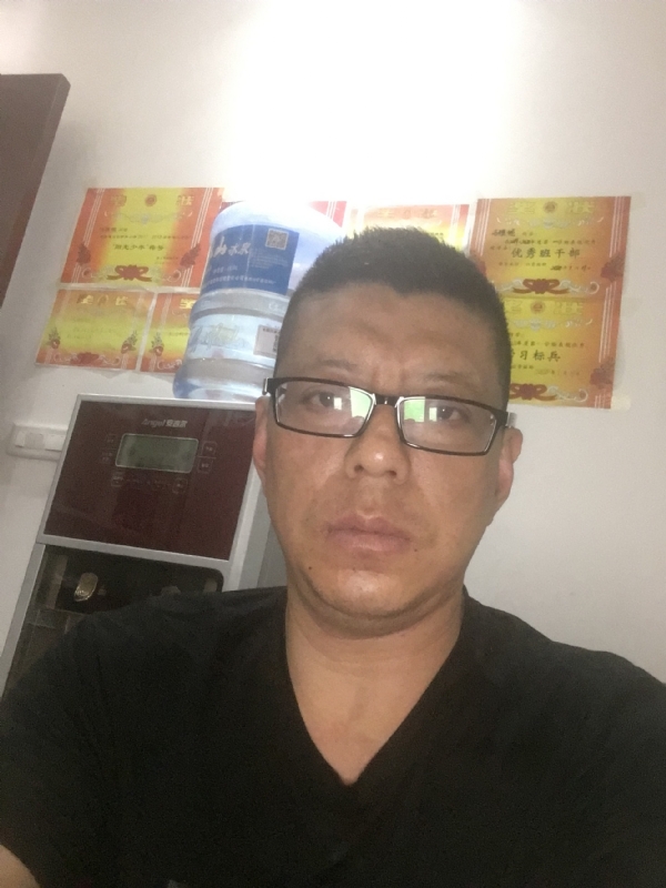牵手的第一张照片--九江相亲服务中心