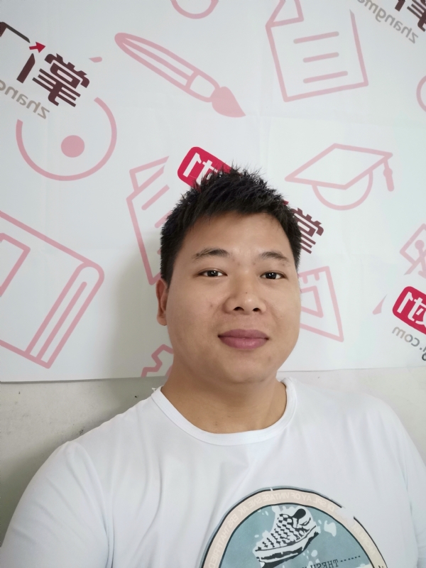 轻静地行走着的第一张照片--九江相亲服务中心