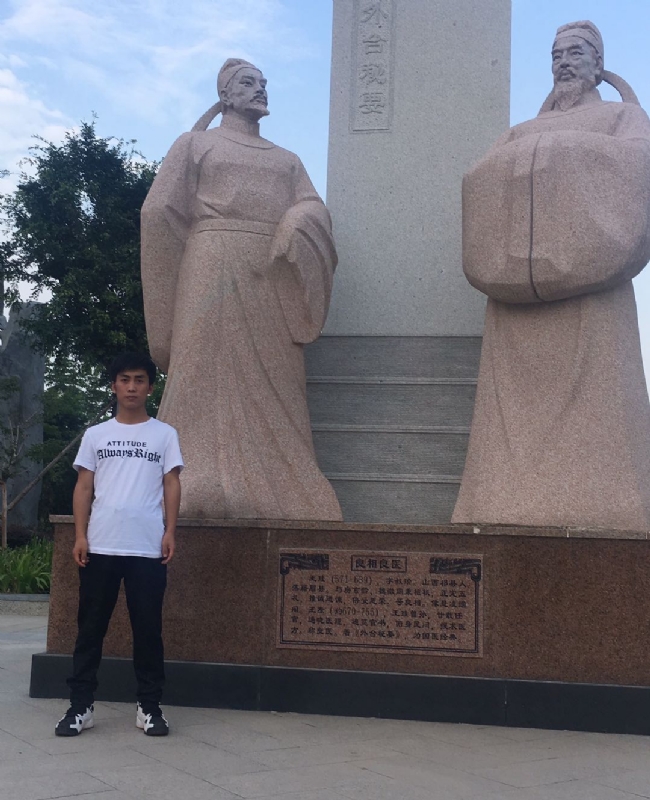 仰望x未来的第一张照片--九江相亲服务中心
