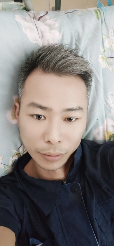 火山口的第一张照片--九江相亲服务中心