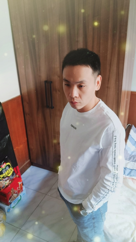 没有蜡笔的小航的第三张照片--九江相亲服务中心