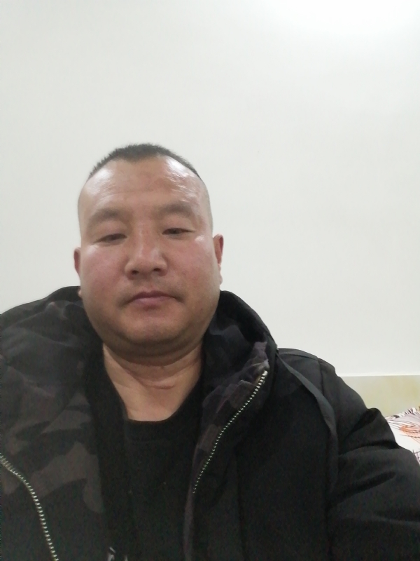 肖小江的第一张照片--九江相亲服务中心