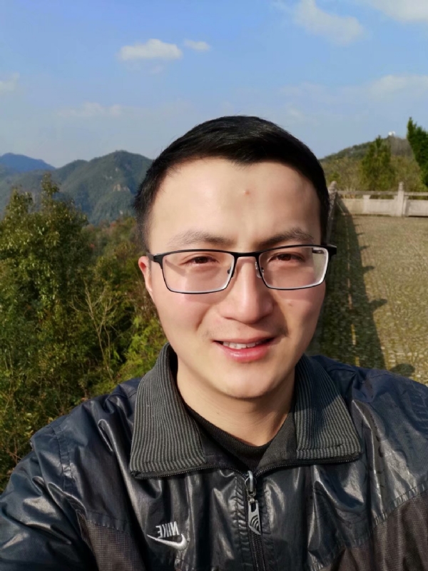 杨先生的第一张照片--九江相亲服务中心