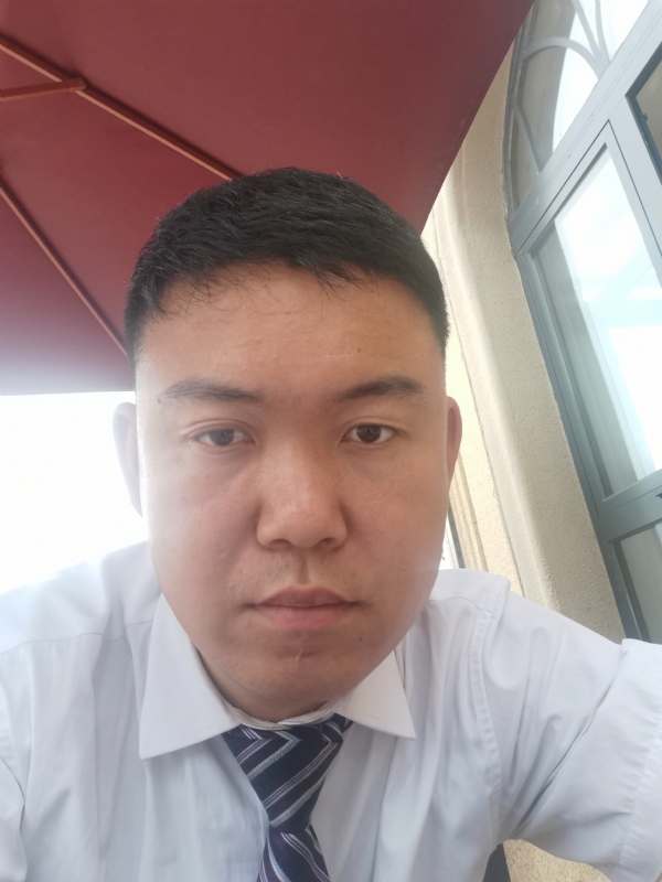 小龙哥的第一张照片--九江相亲服务中心