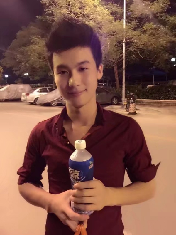 皮特王的第三张照片--九江相亲服务中心