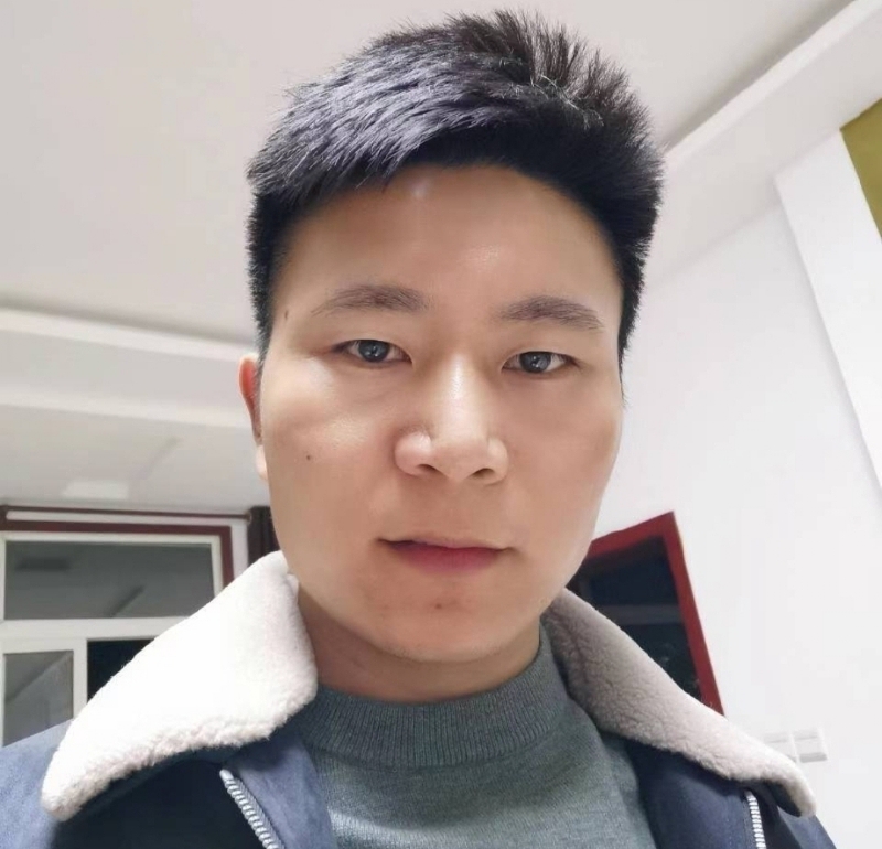 延峰的第一张照片--九江相亲服务中心
