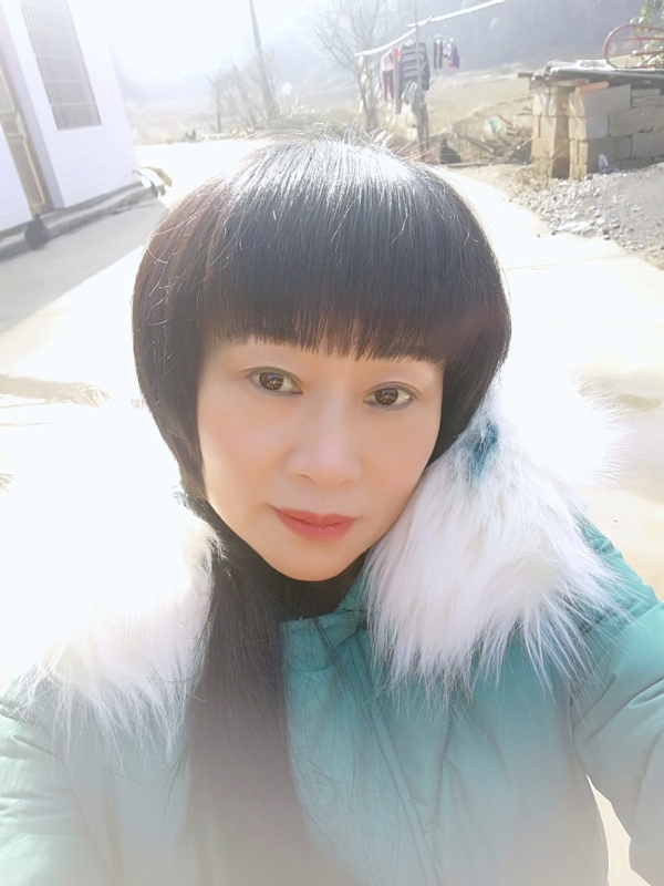 金鱼儿的第一张照片--九江相亲服务中心