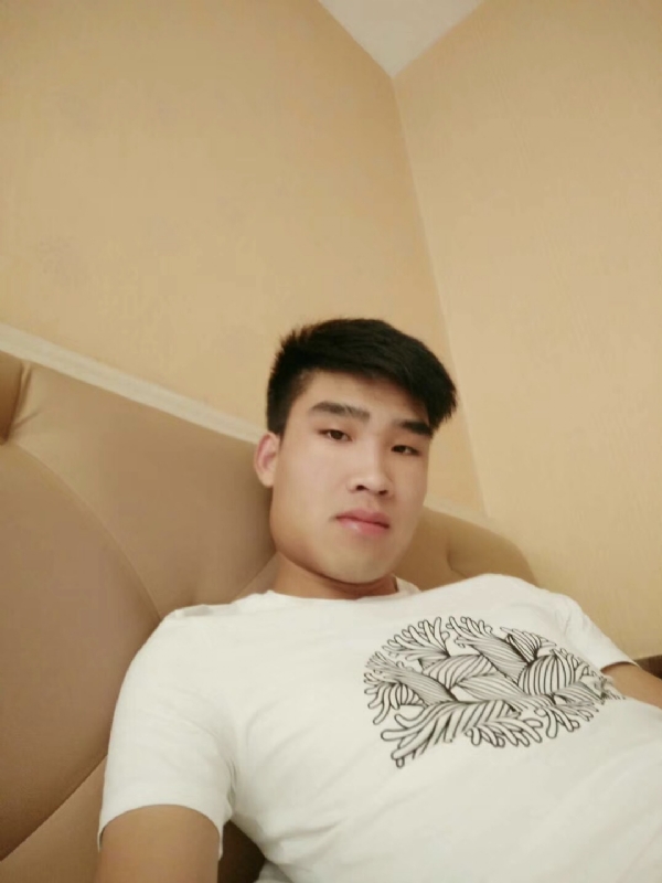 谁不曾孤单上路的第一张照片--九江相亲服务中心