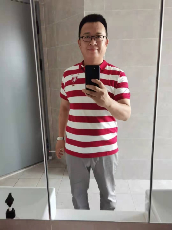 行走的打桩机的第二张照片--九江相亲服务中心