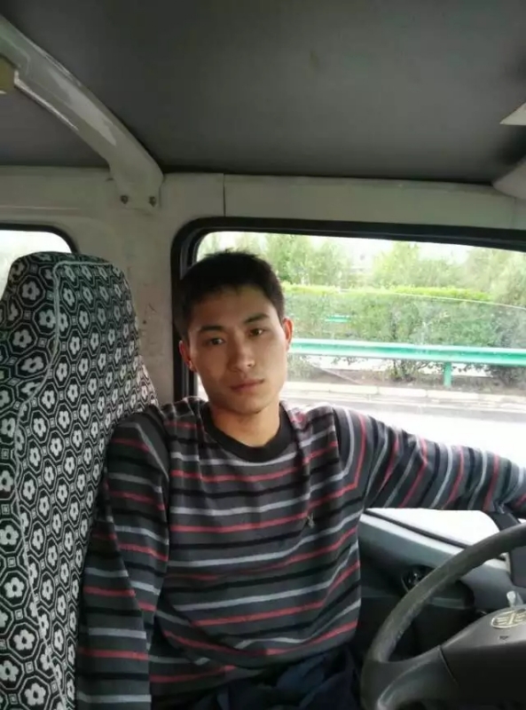 桦树林的第一张照片--九江相亲服务中心