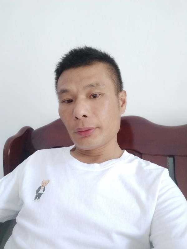 年少轻狂的第一张照片--九江相亲服务中心