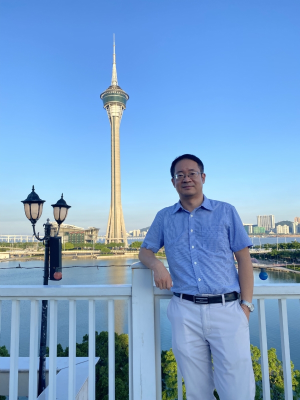Yangyi的第三张照片--九江相亲服务中心