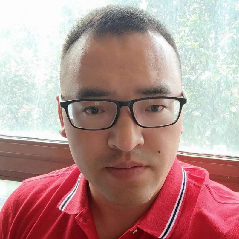 只愿得一人心的第二张照片--九江相亲服务中心
