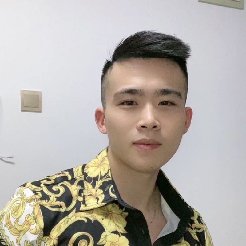 迷彩冲锋衣的第一张照片--九江相亲服务中心