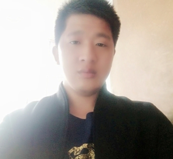 形影不离的第一张照片--九江相亲服务中心