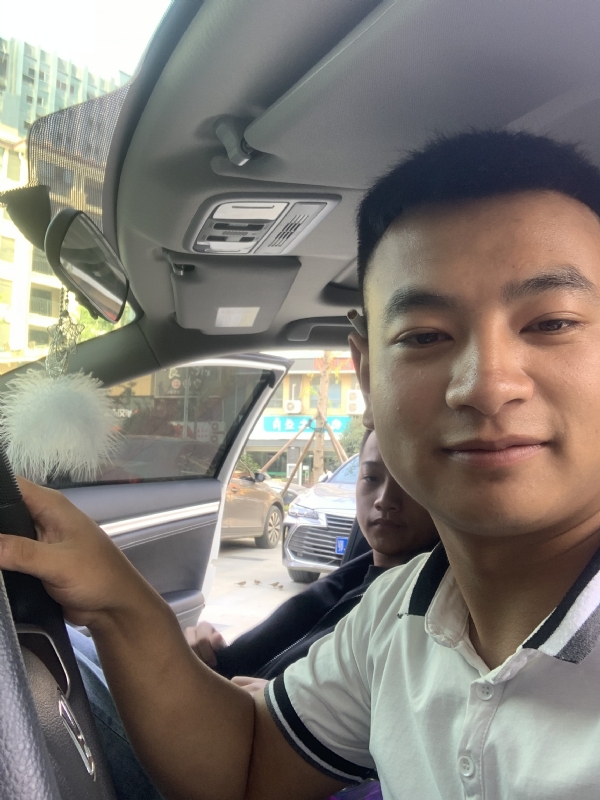 古有风琴的第三张照片--九江相亲服务中心