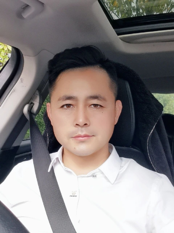 阿华大人的第二张照片--九江相亲服务中心