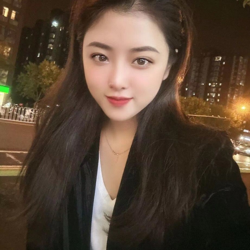 爱笑的微微的第一张照片--九江相亲服务中心