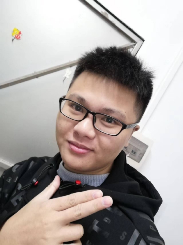 小小梦执的第二张照片--九江相亲服务中心