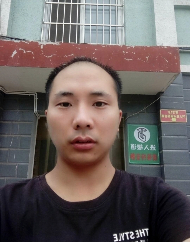 亮亮的第一张照片--九江相亲服务中心
