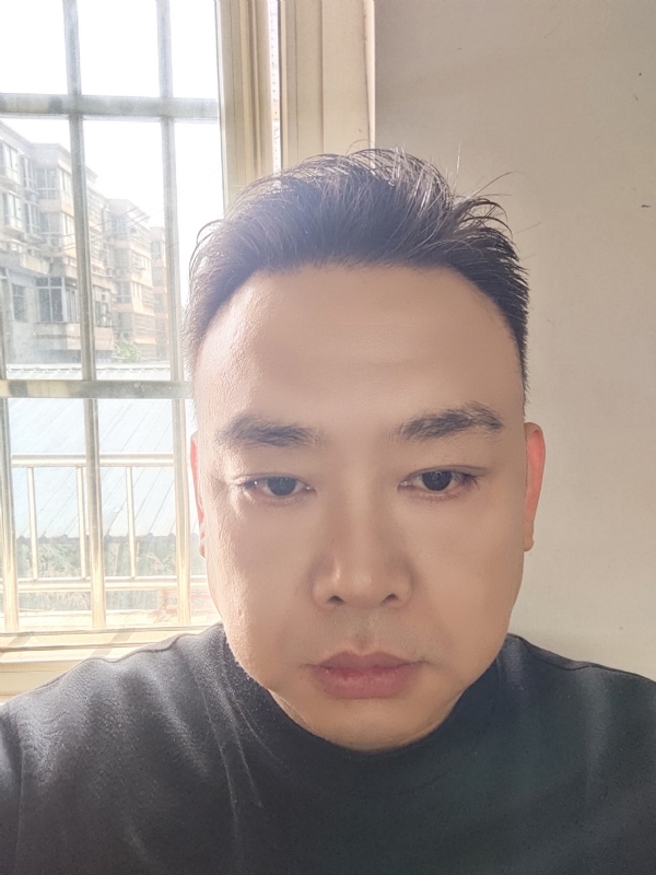 爱人先爱己的第一张照片--九江相亲服务中心