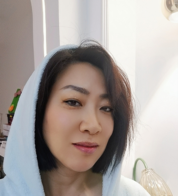 火玫瑰的第一张照片--九江相亲服务中心