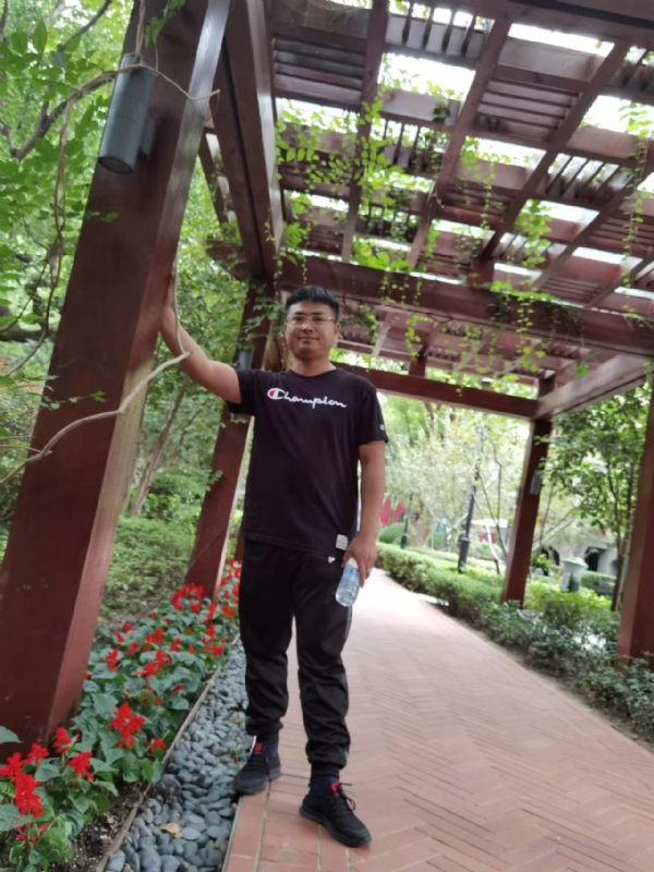 会飞的鱼的第二张照片--九江相亲服务中心