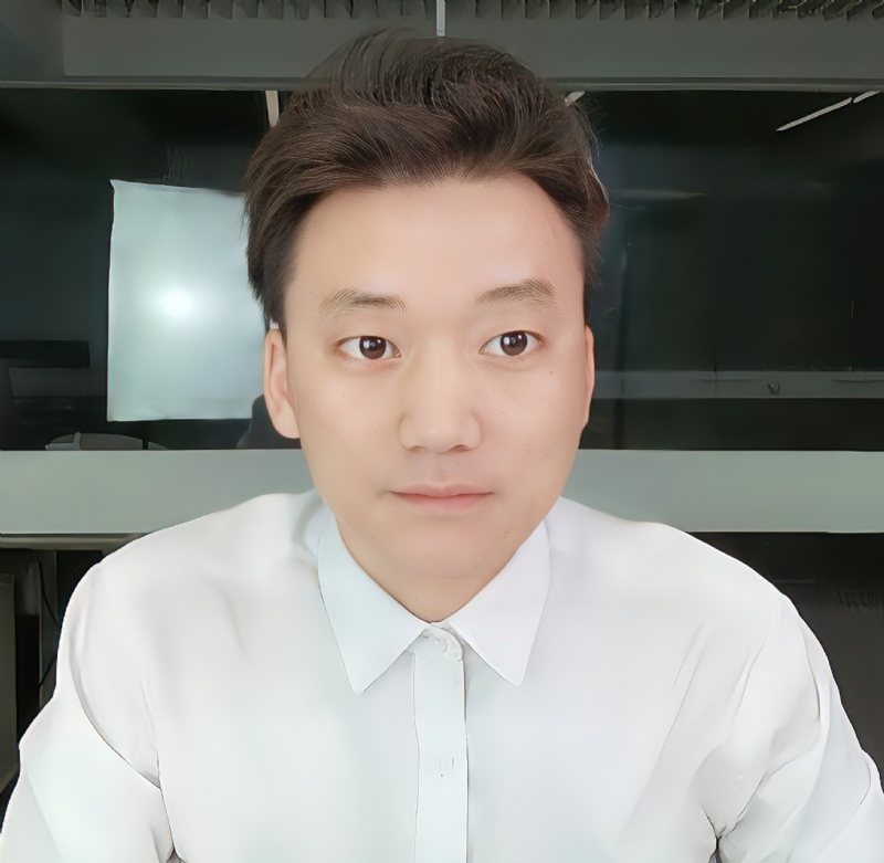 李日的第一张照片--九江相亲服务中心