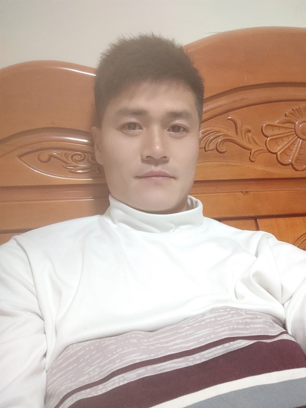 网球罗的第四张照片--九江相亲服务中心