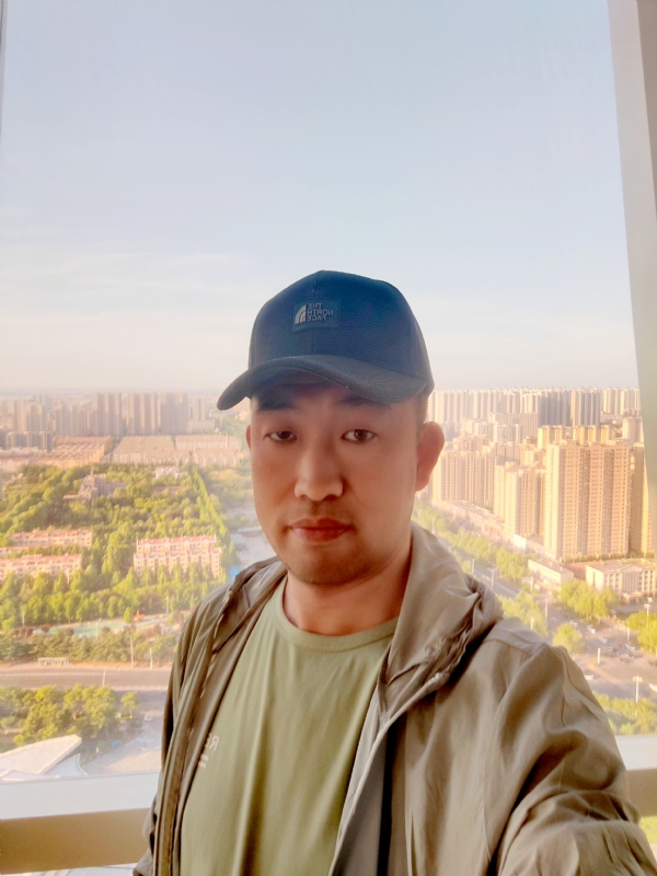 勇攀高峰的第一张照片--九江相亲服务中心
