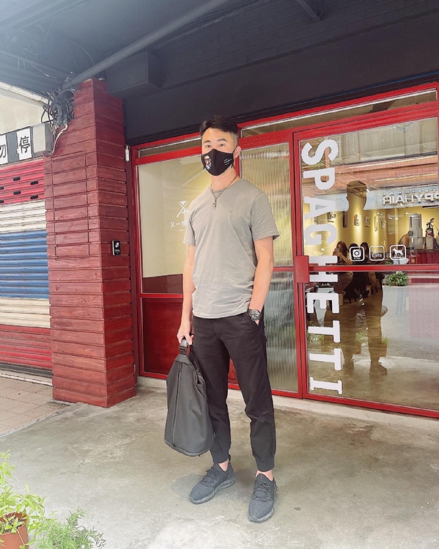 酒商安迪的第一张照片--九江相亲服务中心