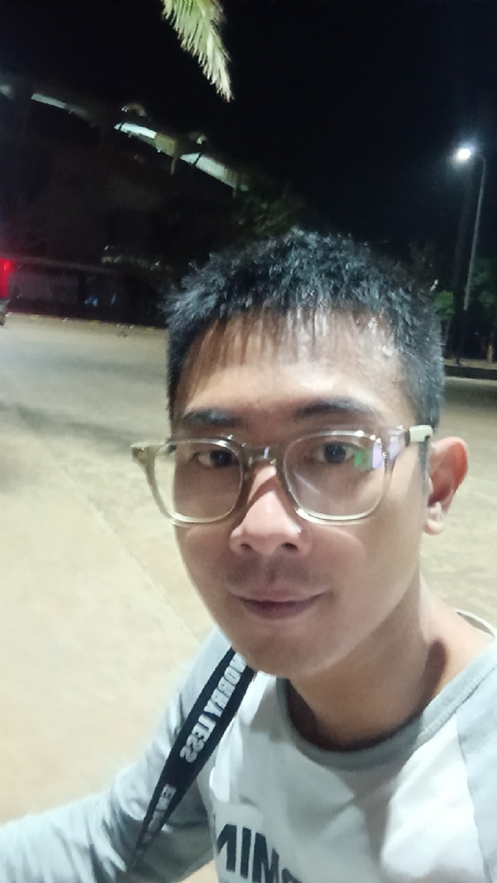 龙龙的第一张照片--九江相亲服务中心