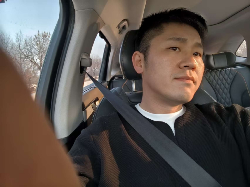 超哥的第二张照片--九江相亲服务中心